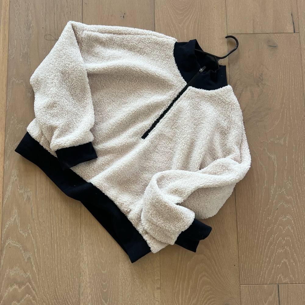 Fabletics Sherpa sweater